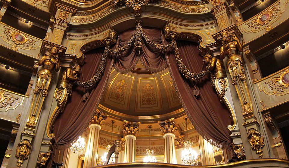 Интерьер Teatro Nacional de São Carlos